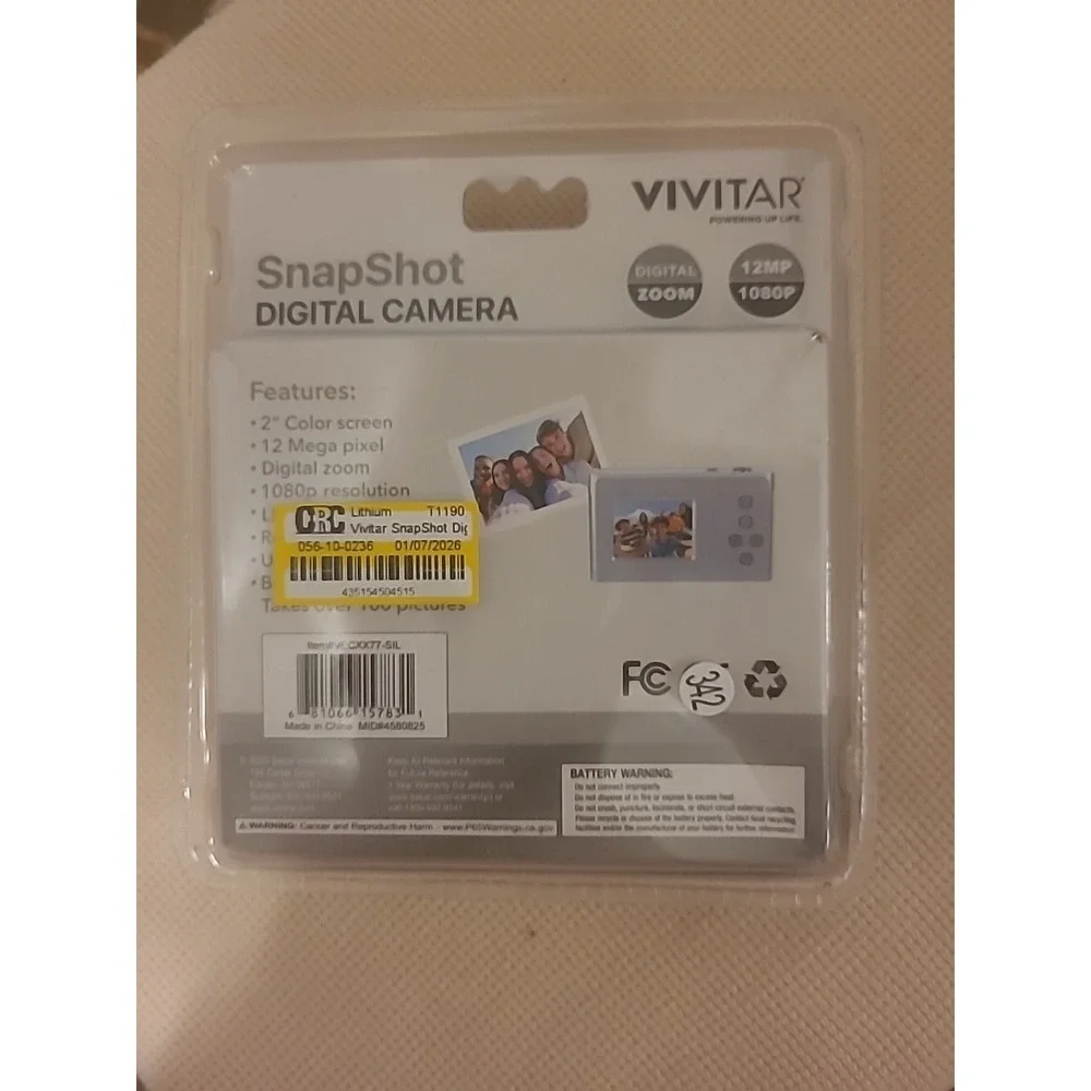 Vivitar SnapShot Digital Camera - Silver VECXX‎ 77